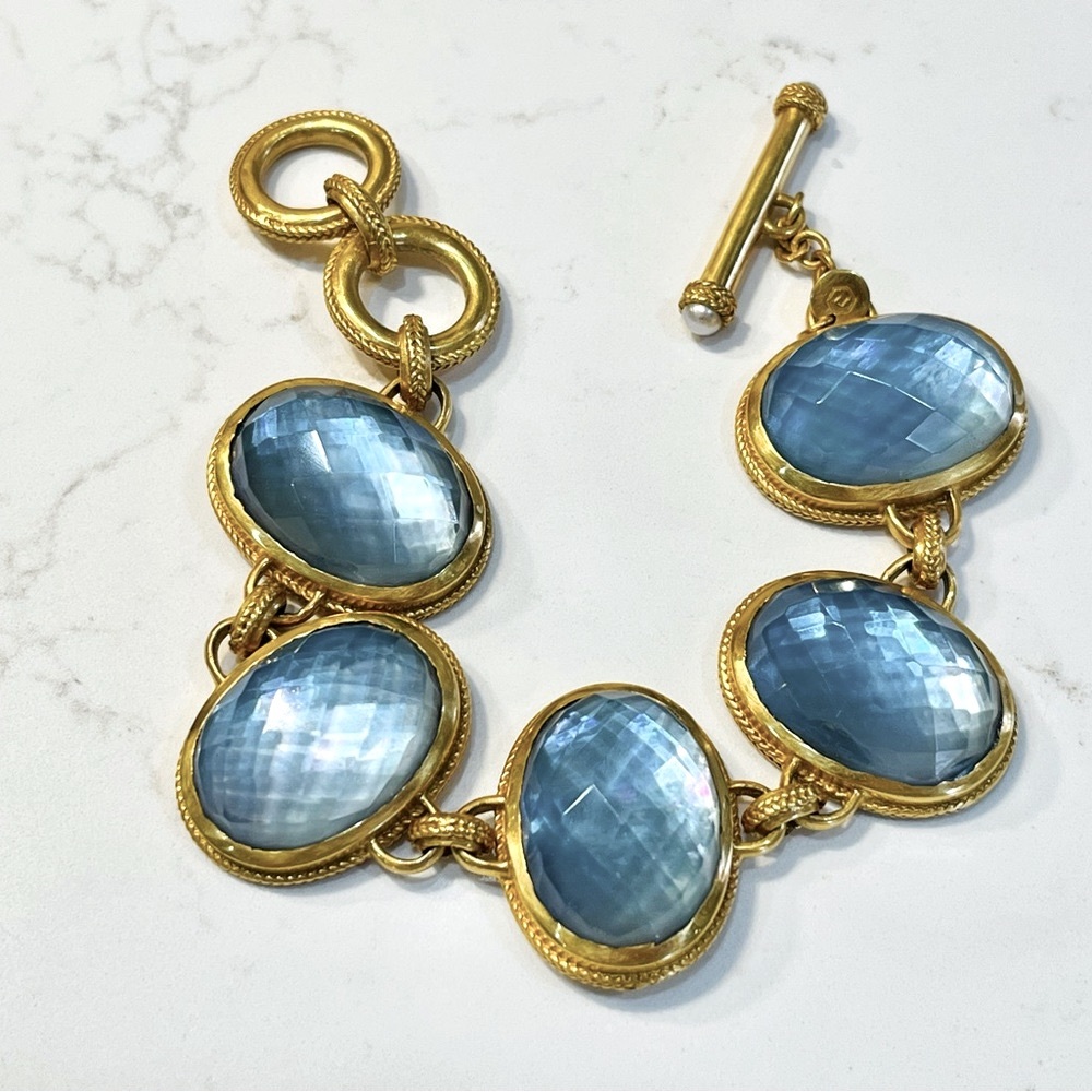 Beautiful Julie Vos Chalcedony Blue Calypso Bracelet